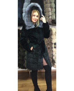 Шубка из меха кролика, чернобурка на капюшоне арт. 677